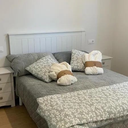 Super Noviembre En La Playa Pie De Playa Yellow, Un Lujo, Totalmente Nuevo, Tambien Tu Mascota