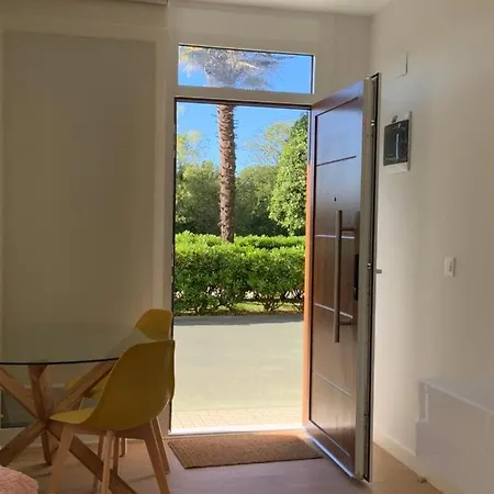 Super Noviembre En La Playa Pie De Playa Yellow, Un Lujo, Totalmente Nuevo, Tambien Tu Mascota Apartmán Noja