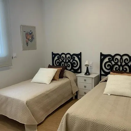 Yellow Apartments: Pet-friendly Beachfront Luxury *