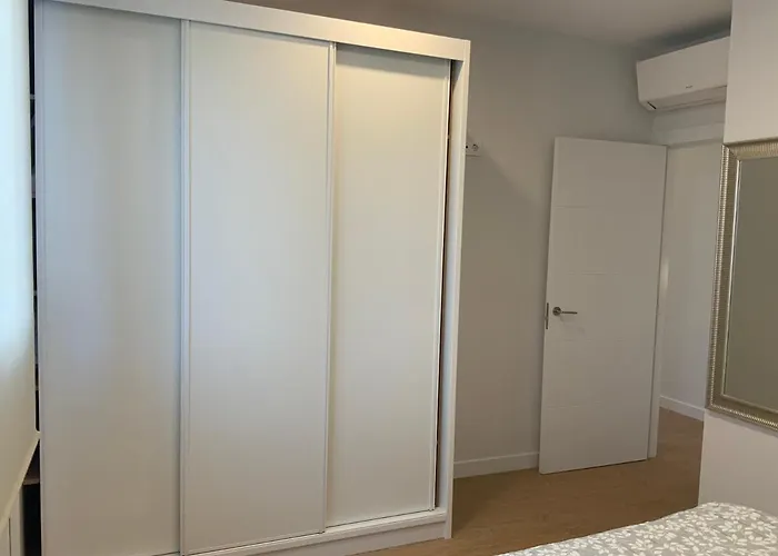 Yellow Apartments: Pet-friendly Beachfront Luxury Apartment Noja