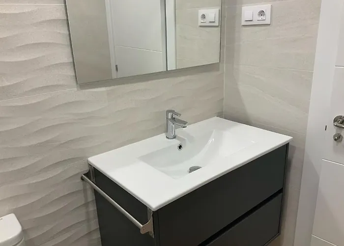 Apartment Yellow Apartments: Pet-friendly Beachfront Luxury Noja